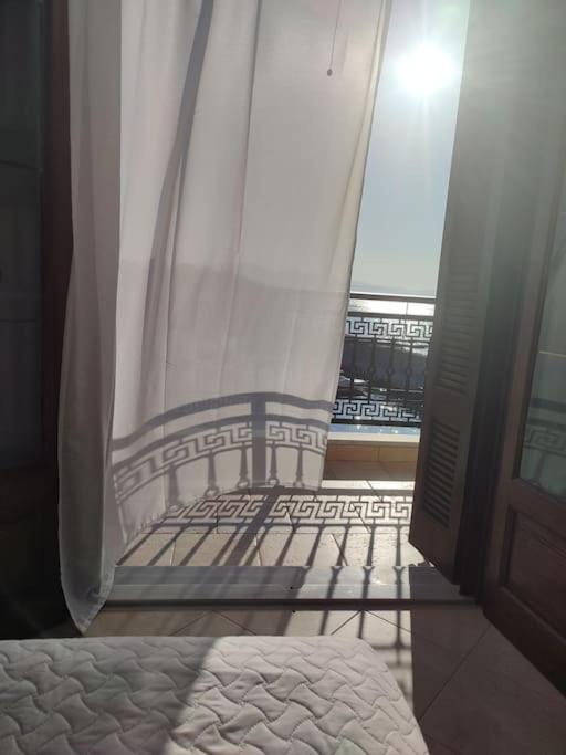 Atoll 'Paris-Alexandre' Apartment Gythio Ngoại thất bức ảnh